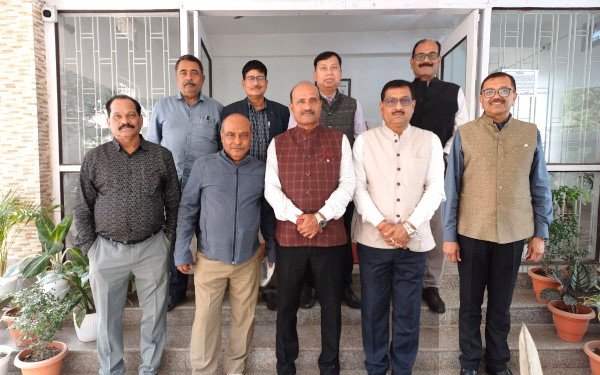 AVC_members_group_photo